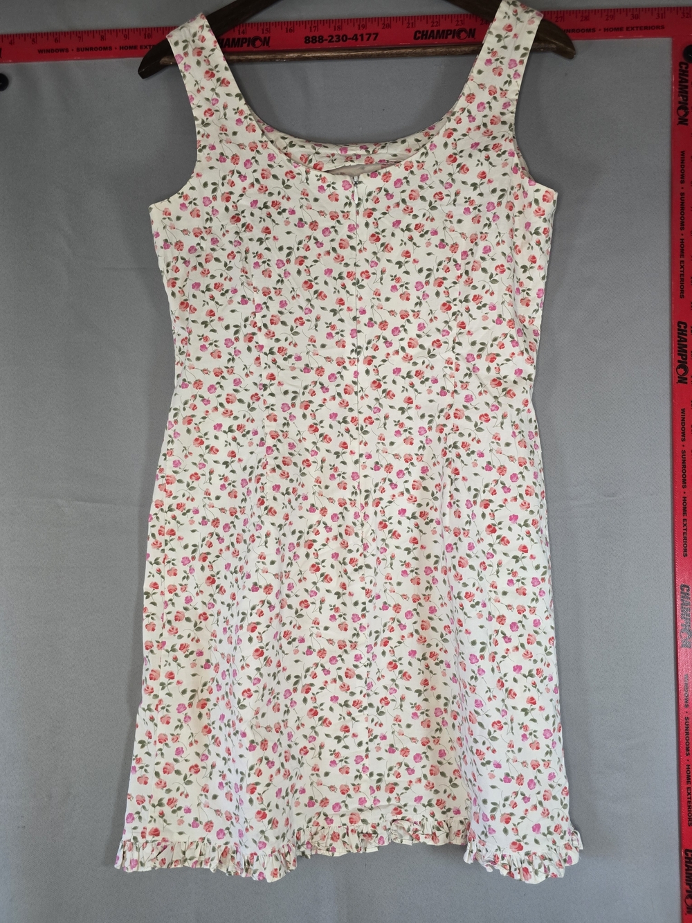 Vintage Sleeveless Cream Midi Dress with Pink Floral Print - Picture 5 of 5